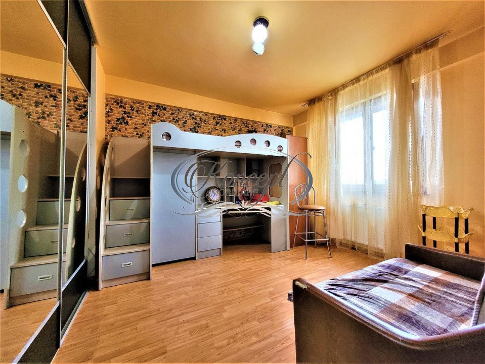 Apartament decomandat pe strada Cetatea Fetei