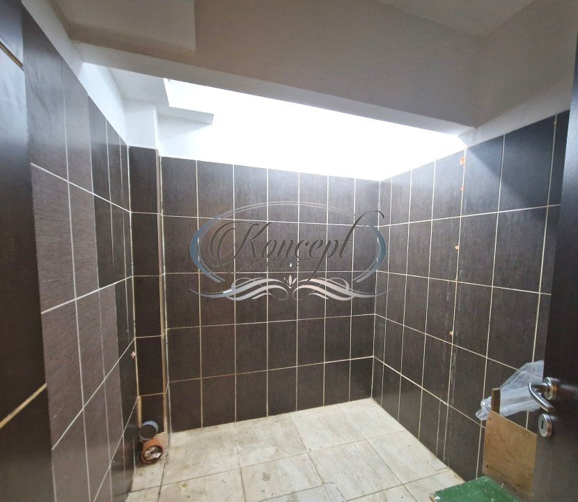 Spatiu comercial in zona Petrom, Baciu