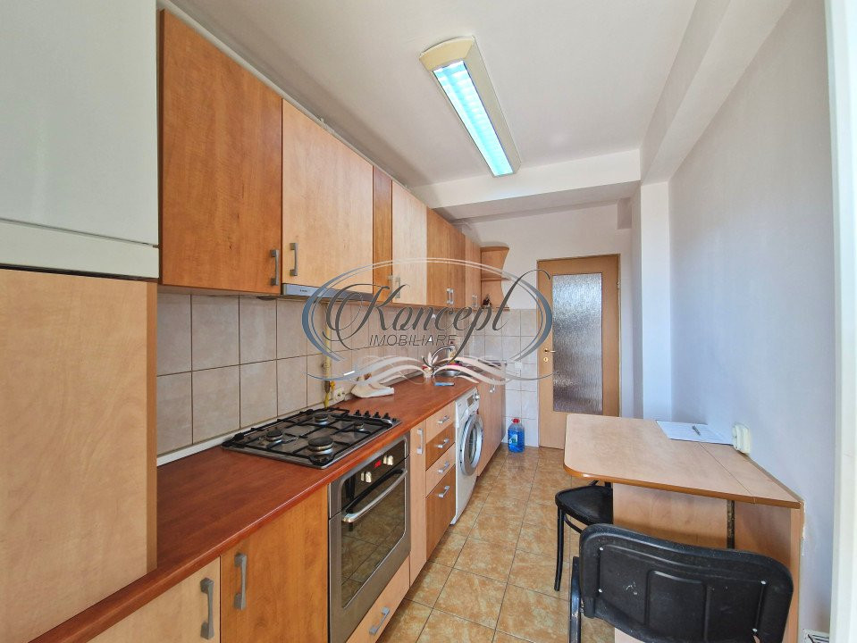 Apartament cu parcare in zona Piata 1 Mai