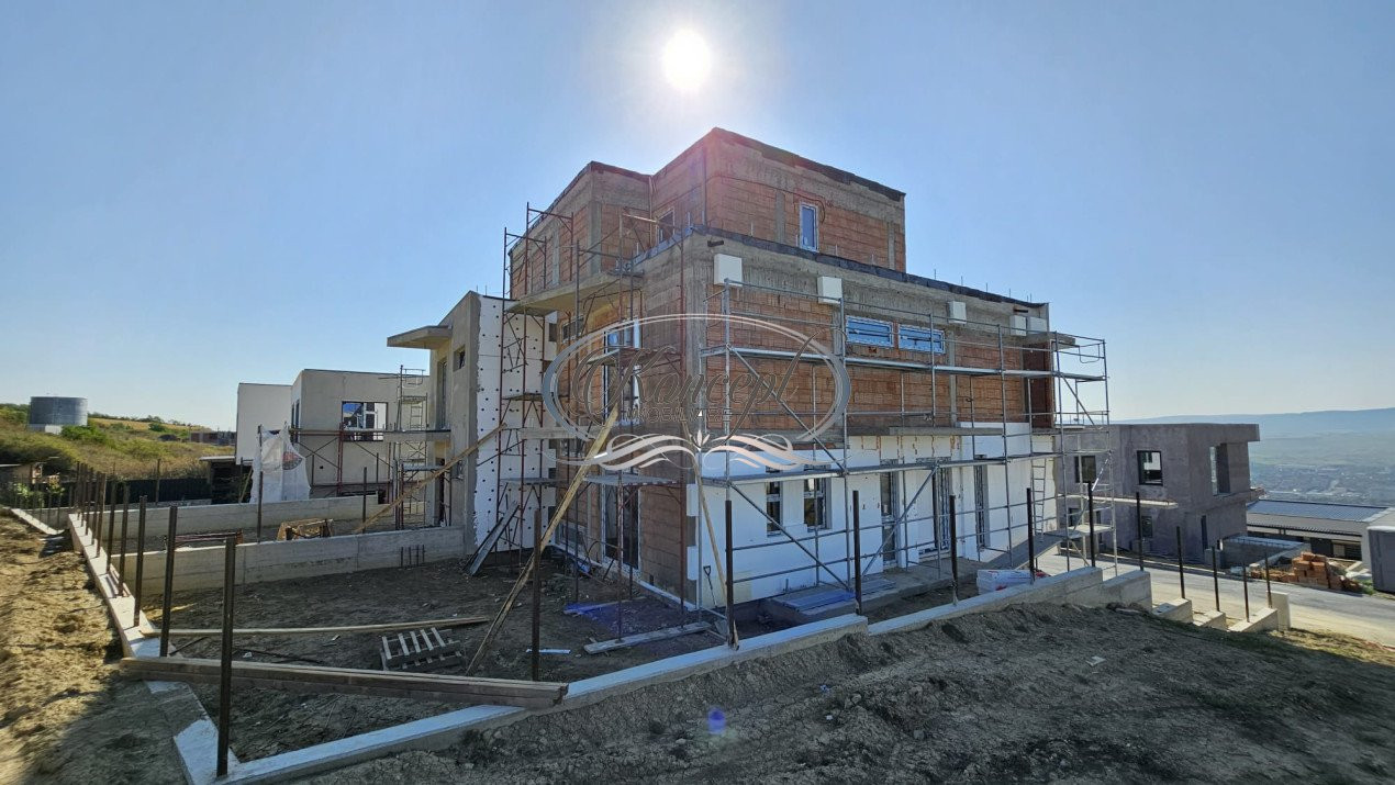 Duplex cu terasa rooftop in cartierul Voronet