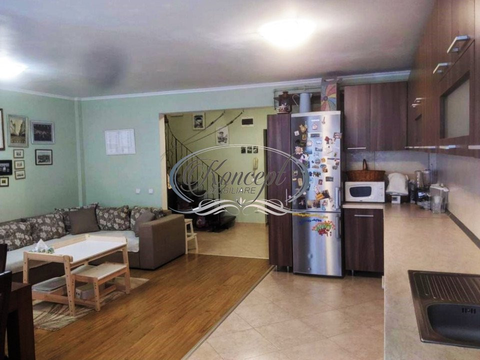 Apartament cu parcare pe strada Edgar Quinet
