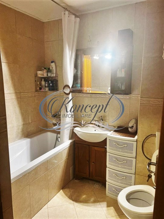 Apartament cu parcare pe strada Edgar Quinet