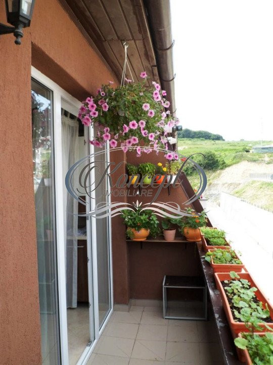 Apartament cu parcare pe strada Edgar Quinet