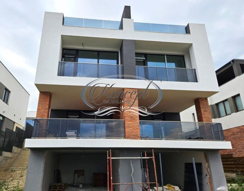 Duplex cu panorama deosebita, zona Voronet