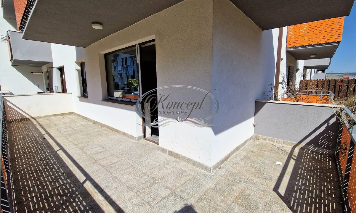 Apartament cu gradina, garaj si boxa, Sub Cetate