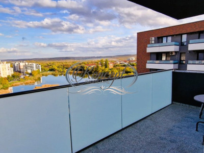 Apartament cu parcare in Park Lake