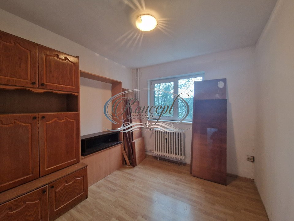 Apartament la etajul 1 pe strada Mehedinti