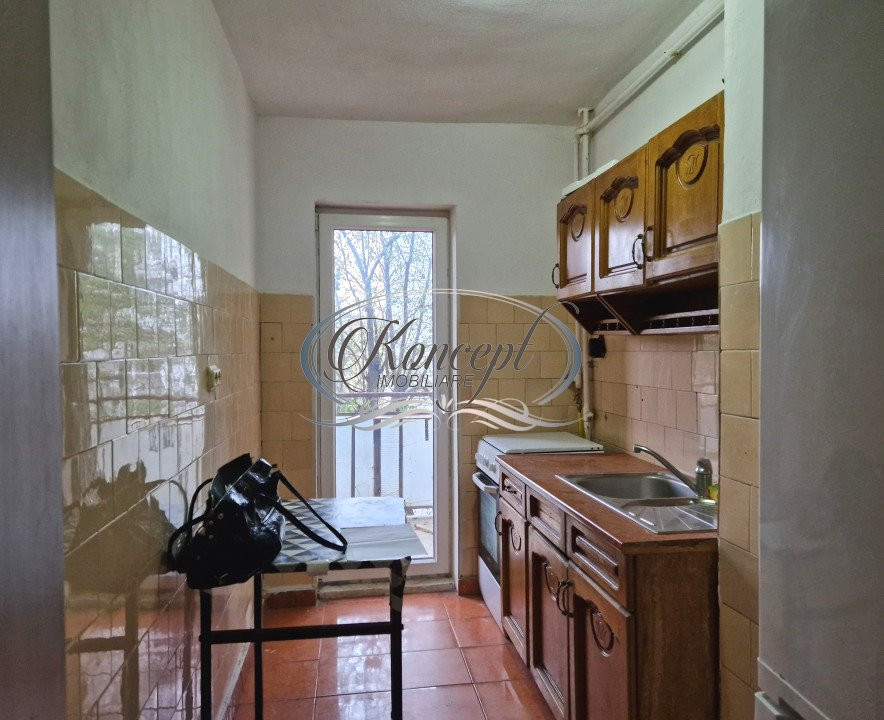 Apartament la etajul 1 pe strada Mehedinti