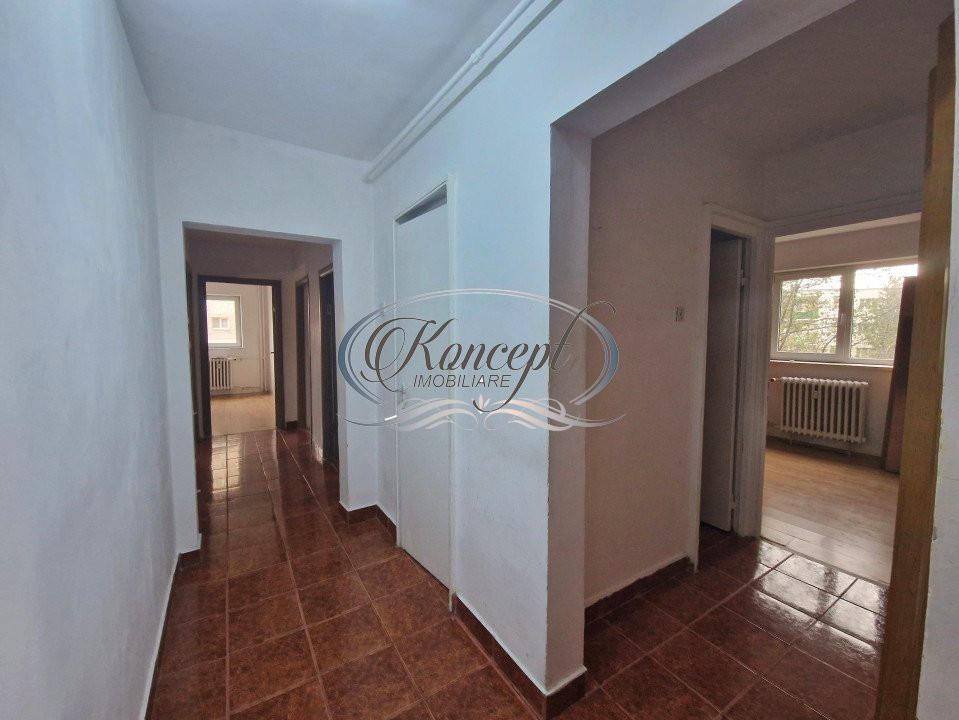 Apartament la etajul 1 pe strada Mehedinti