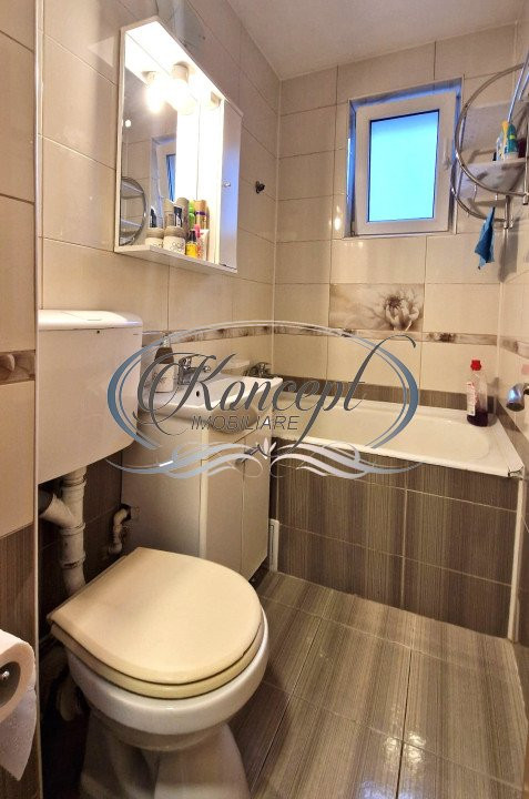 Apartament cu parcare pe strada Alverna