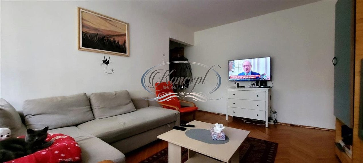 Apartament cu 3 camere, zona Parcul Rozelor