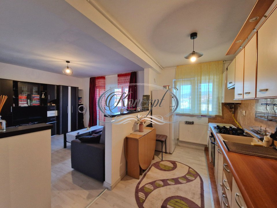 Apartament cu parcare, pe strada Florilor