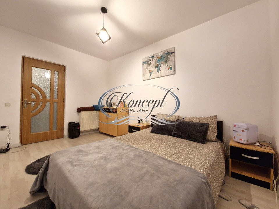 Apartament cu parcare, pe strada Florilor