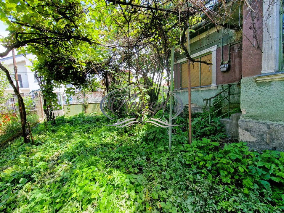 Casa cu teren in Iris