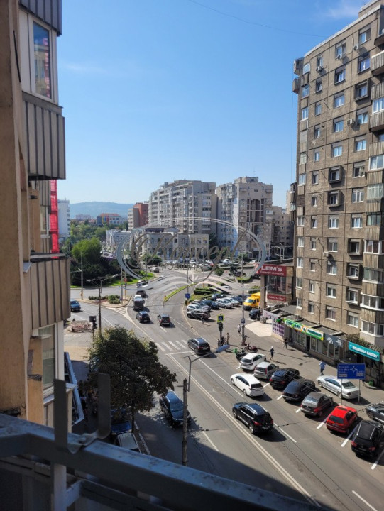 Apartament spatios in zona Pietei Marasti 