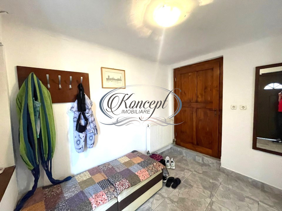 Zona UMF, casa de inchiriat cu curte