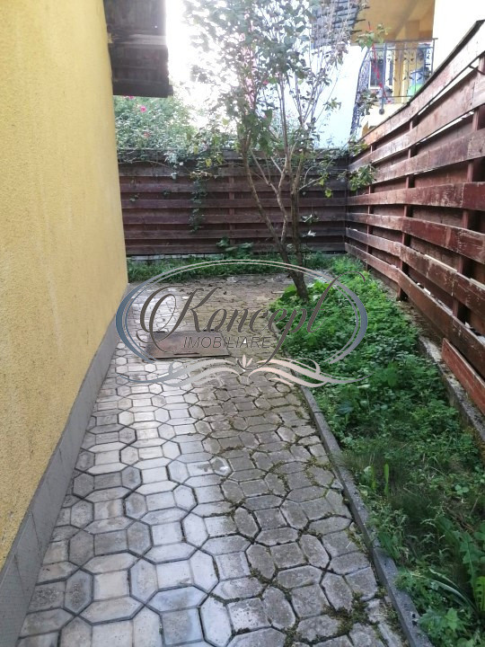 Zona UMF, casa de inchiriat cu curte