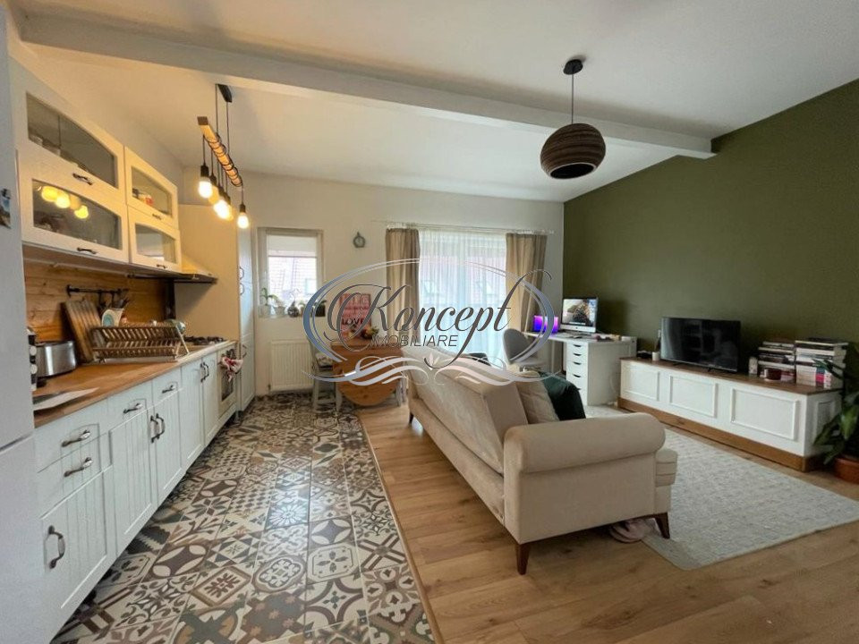 Apartament cu scara interioara la cheie