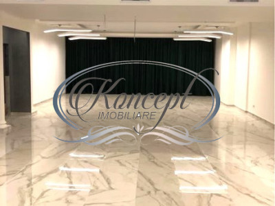 Spatiu comercial superfinisat