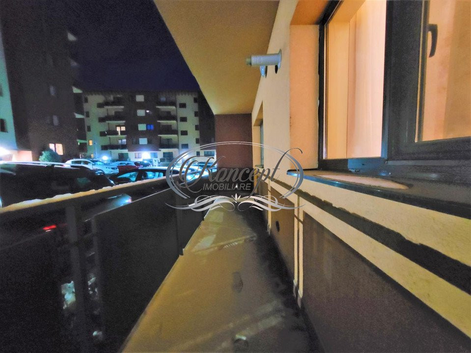 Apartament cu bucatarie inchisa pe strada Stejarului