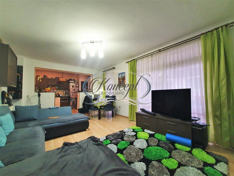 Apartament spatios, cu doua parcari