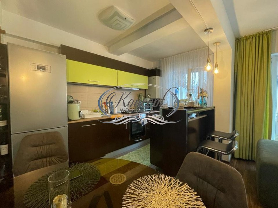 Apartament spatios, la cheie, zona Terra