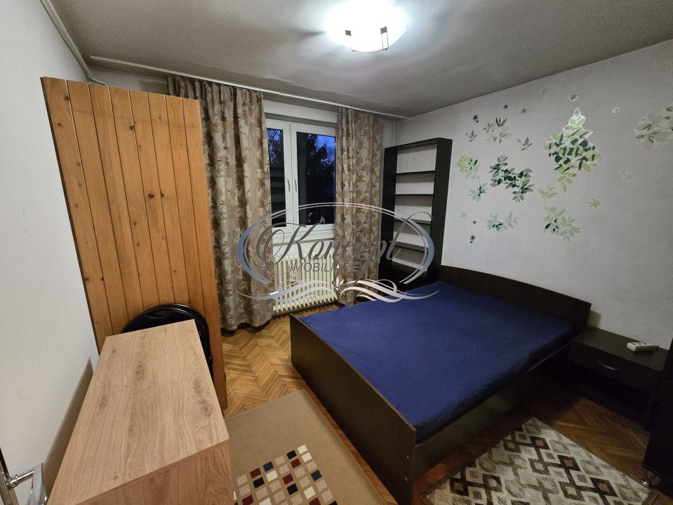 Apartament cu potential investitional in Plopilor 