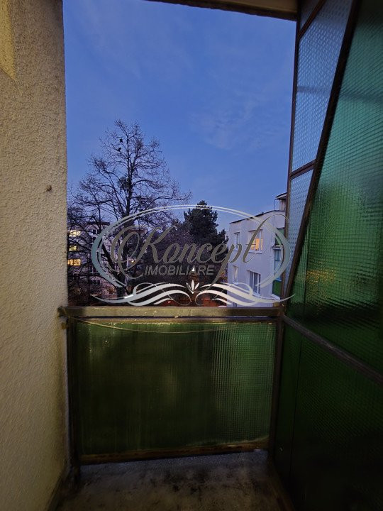 Apartament cu potential investitional in Plopilor 