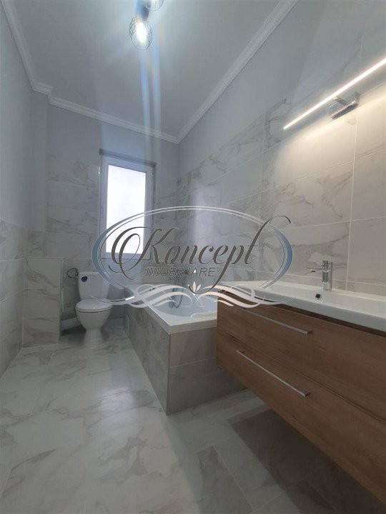 Apartament finisat, cu terasa