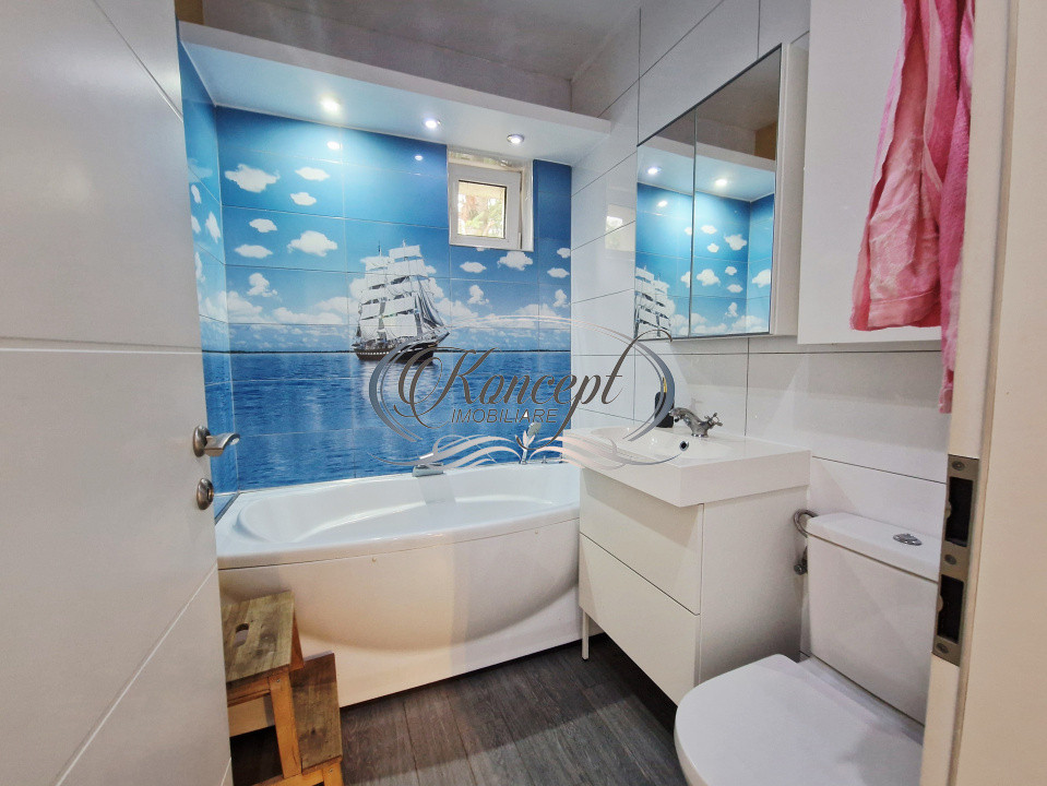 3 camere cu balcon, Mamaia