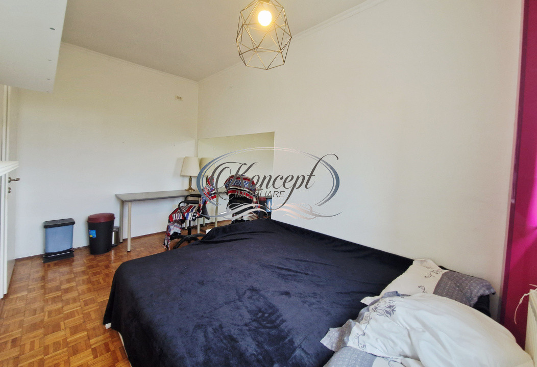 3 camere cu balcon, Mamaia