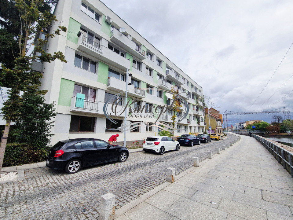 3 camere cu balcon, Mamaia