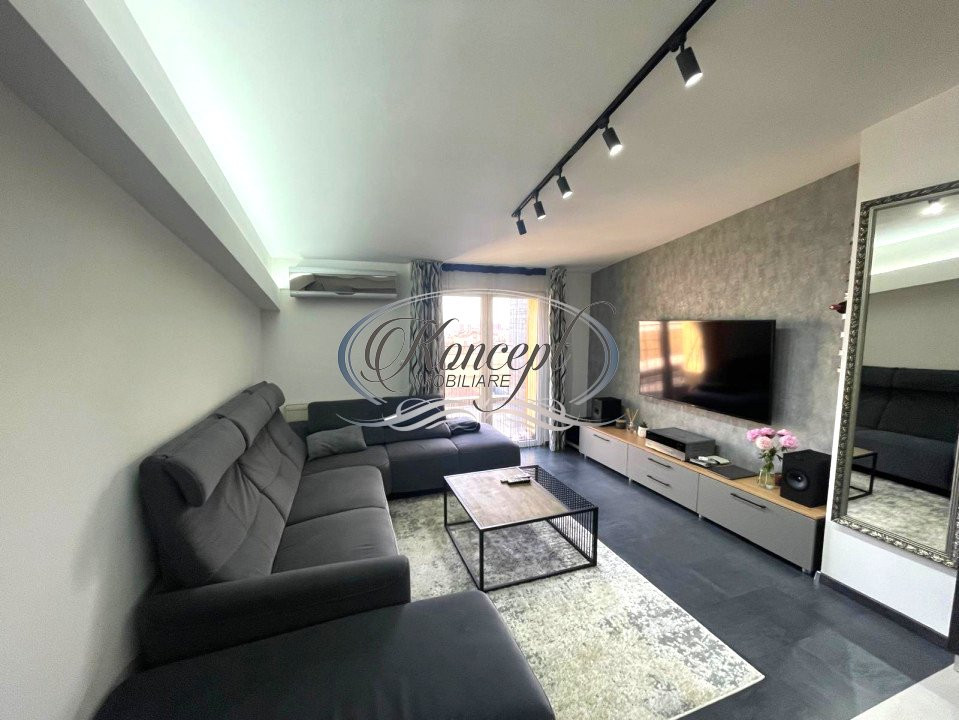 Apartament  cu terasa, parcare si boxa, zona Iulius Mall