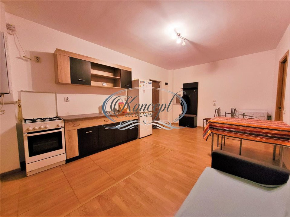 Apartament cu parcare pe strada Stejarului