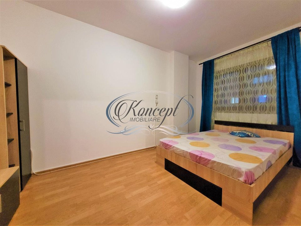 Apartament cu parcare pe strada Stejarului