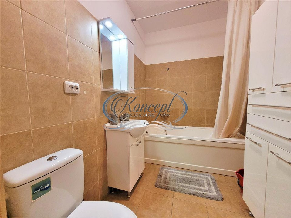 Apartament cu parcare pe strada Stejarului