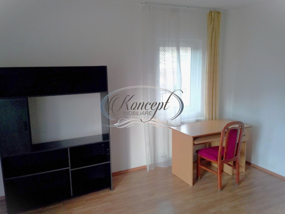 Apartament decomandat, cu parcare