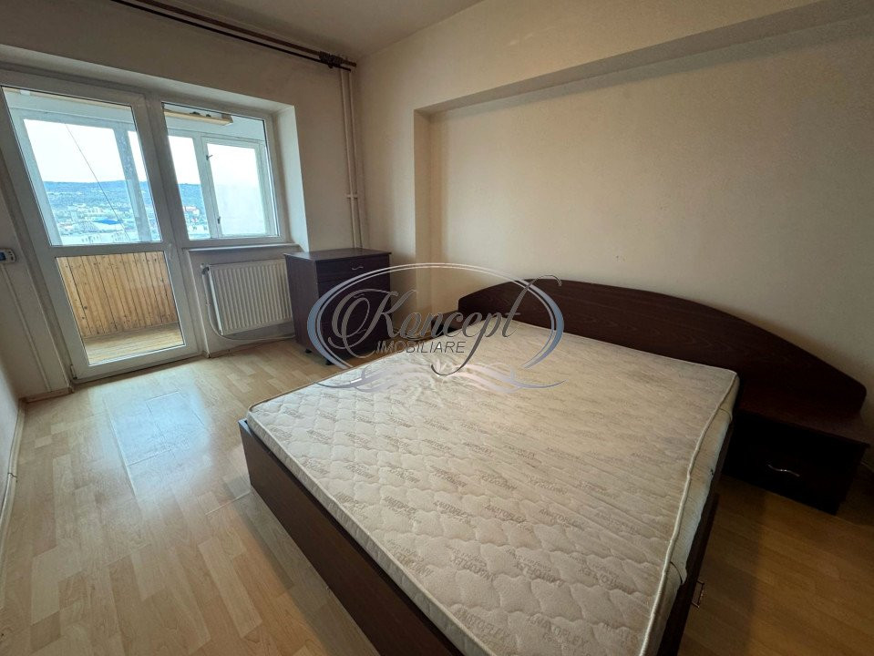 Apartament spatios pe strada Dambovitei