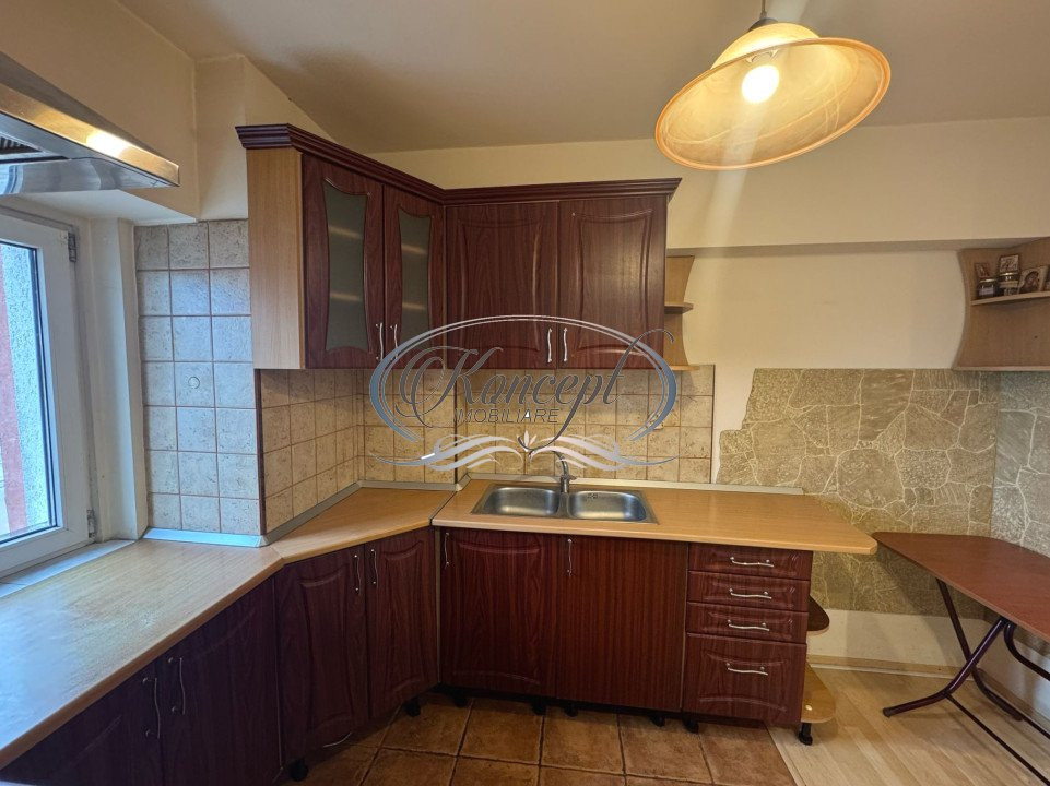 Apartament spatios pe strada Dambovitei