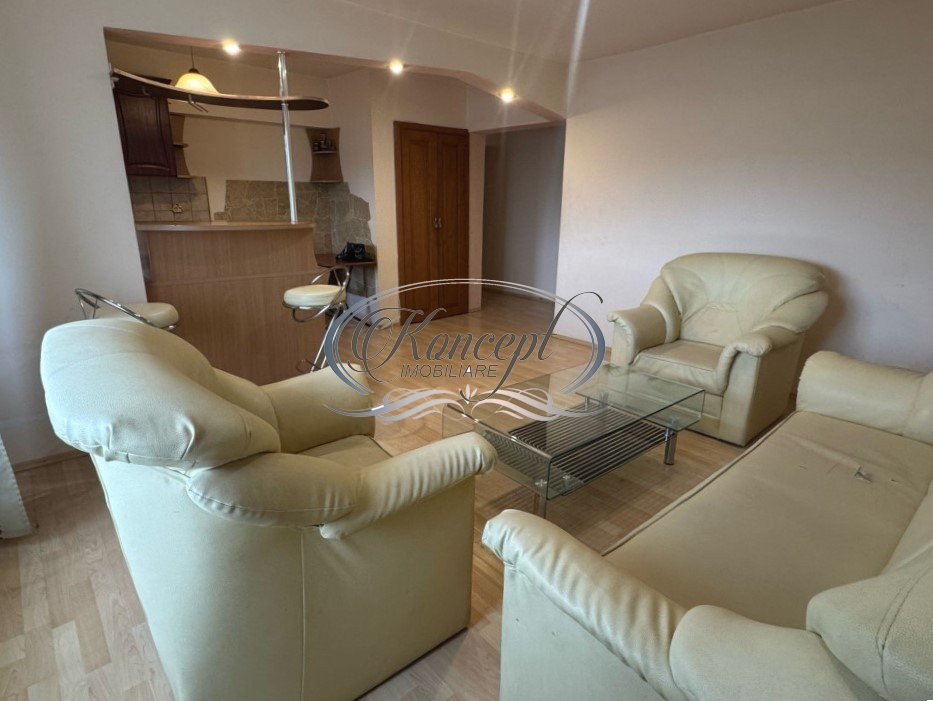 Apartament spatios pe strada Dambovitei