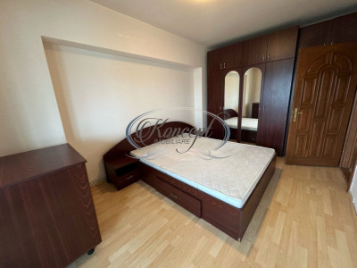 Apartament spatios pe strada Dambovitei