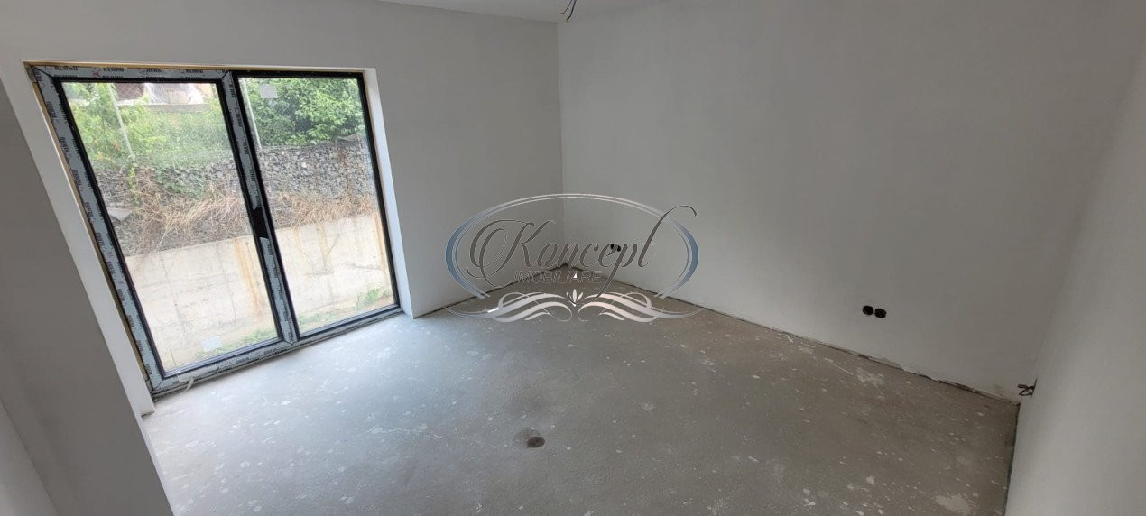 Duplex exclusivist in Andrei Muresanu