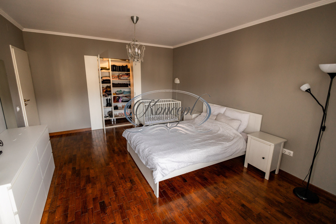 Apartament la cheie la etaj intermediar si parcare 