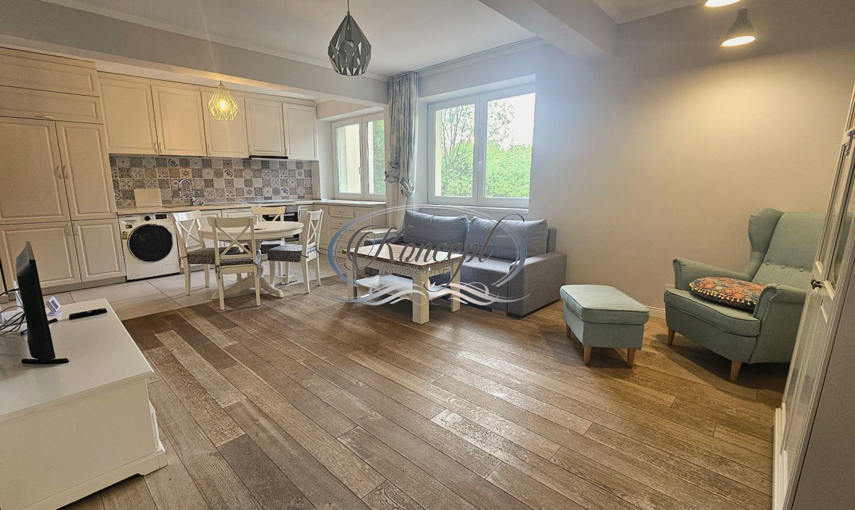 Apartament la cheie, cu parcare, pe strada Hasdeu