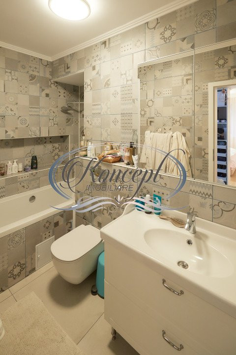 Apartament la cheie, cu parcare, pe strada Hasdeu