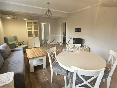 Apartament la cheie, cu parcare, pe strada Hasdeu