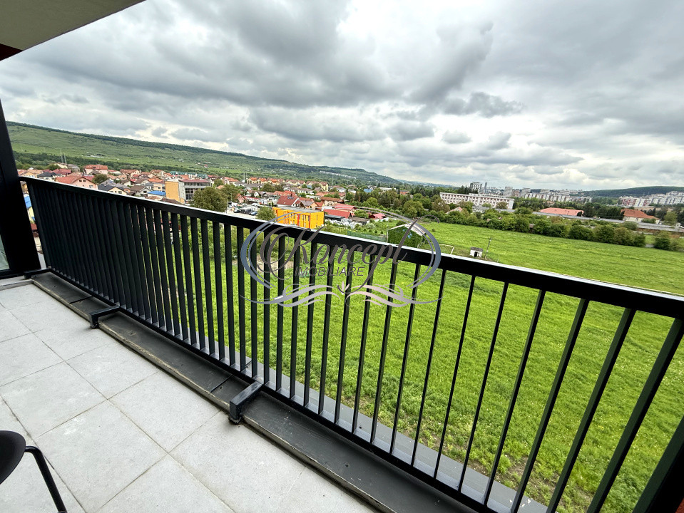 Apartament luminos la prima inchiririere cu parcare in zona Vivo 