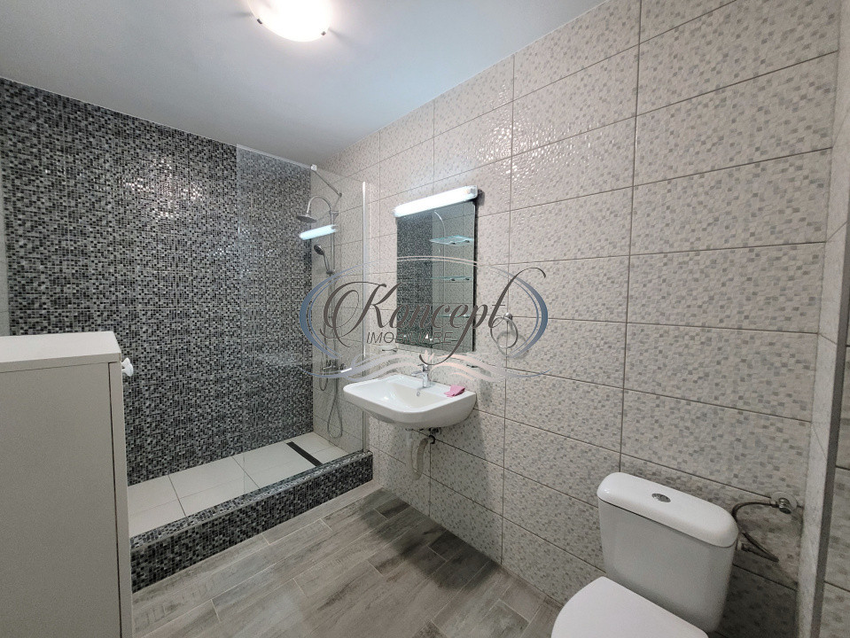 Apartament spatios la cheie, cu parcare