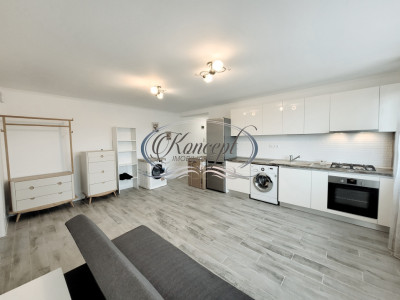 Apartament spatios la cheie, cu parcare