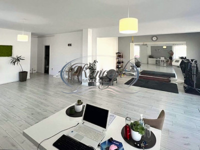 Spatiu comercial Intre Lacuri, cu preluare de chiriasi